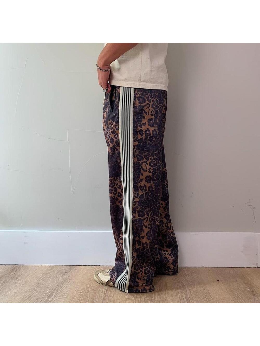 Streetwear Baggy Y2K vintage style Leopard print track pants with white stripes - Picture 2 of 8
